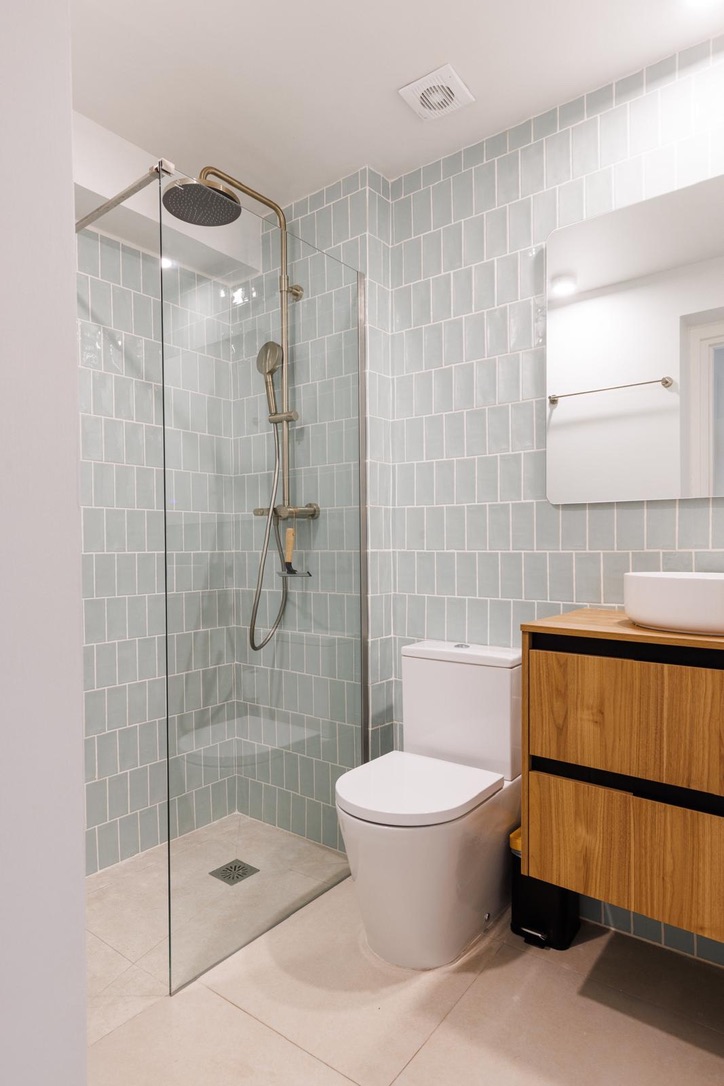 Bathroom 4
