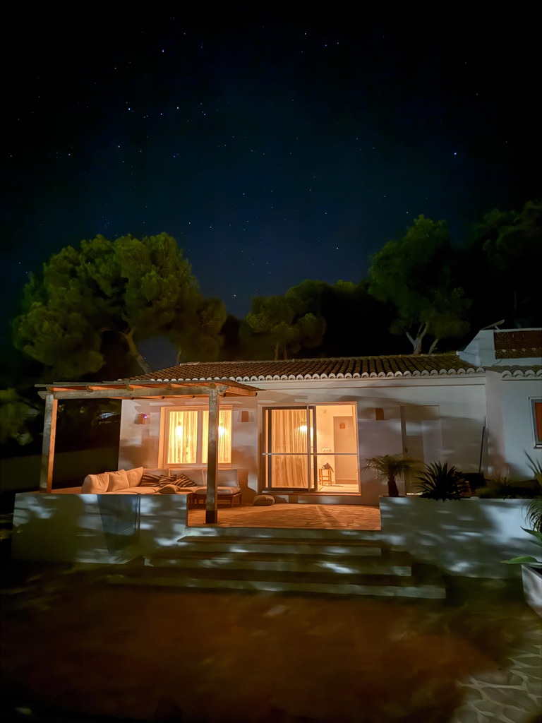 Villa & pool 22